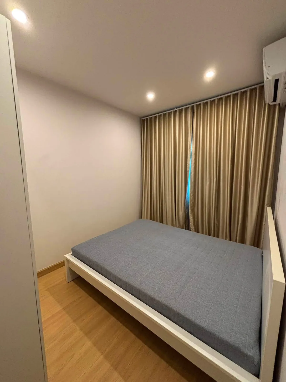 Townhouse 3 Bedrooms 2 Bathroom in East Pattaya photo 29