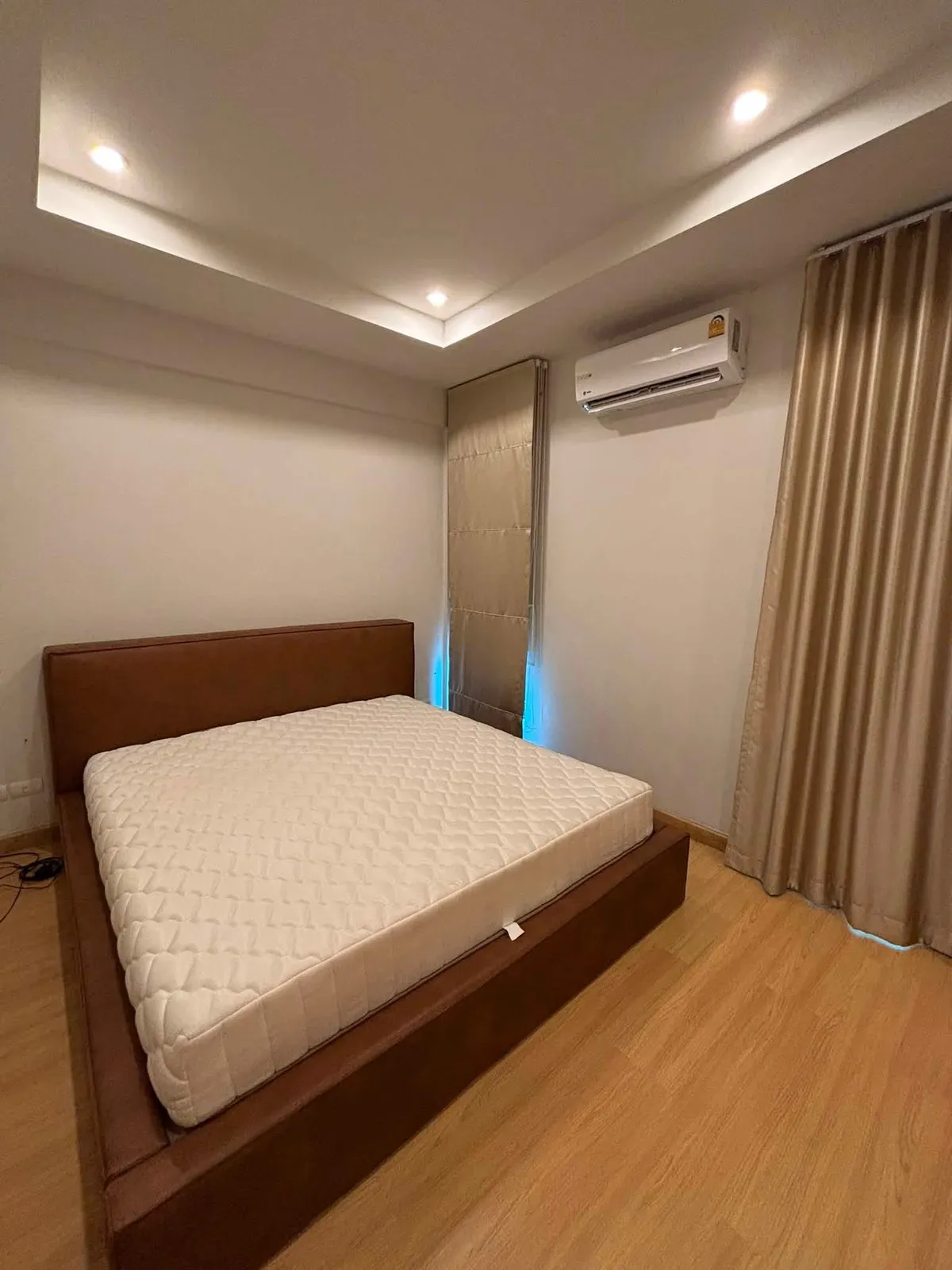 Townhouse 3 Bedrooms 2 Bathroom in East Pattaya photo 25