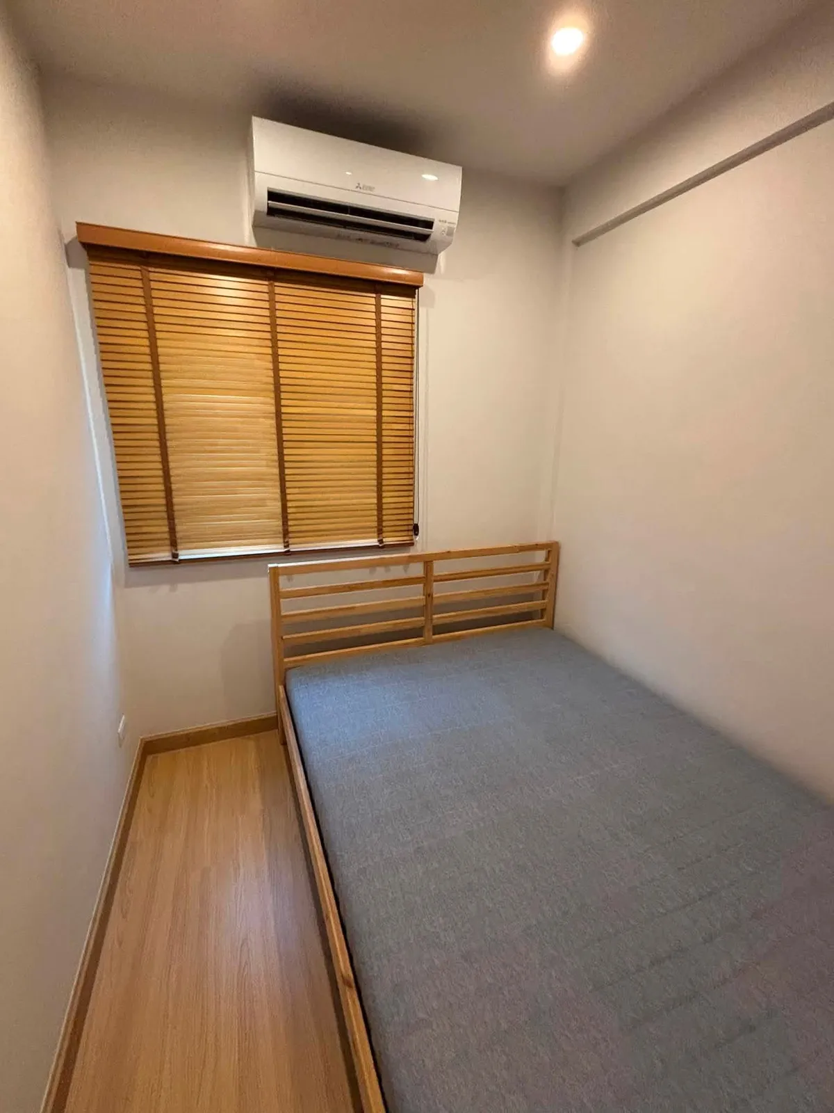 Townhouse 3 Bedrooms 2 Bathroom in East Pattaya photo 35