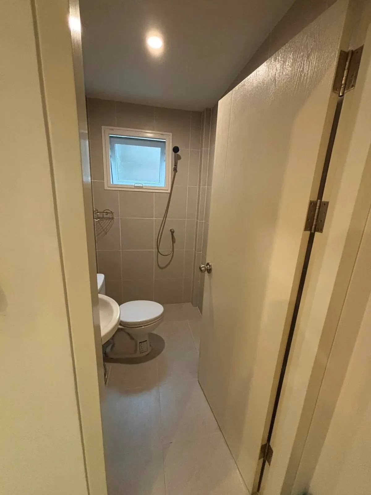 Townhouse 3 Bedrooms 2 Bathroom in East Pattaya photo 23