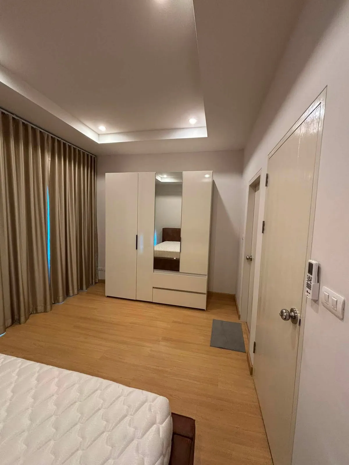 Townhouse 3 Bedrooms 2 Bathroom in East Pattaya photo 26