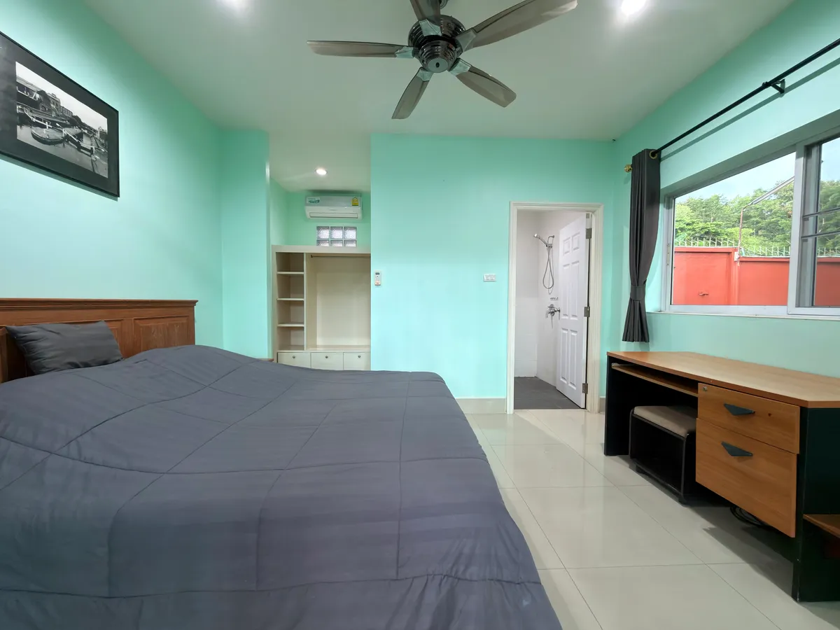 Tranquil Resort Style 4 Bed 4 Bath House with Pool on Large 1 Rai Land For Rent in Mabprachan Lake photo 19
