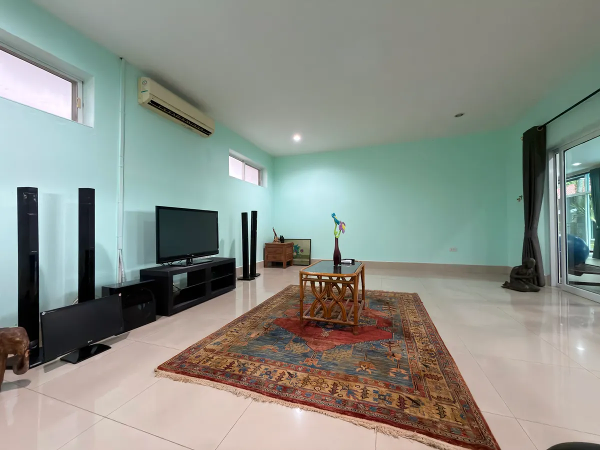 Tranquil Resort Style 4 Bed 4 Bath House with Pool on Large 1 Rai Land For Rent in Mabprachan Lake photo 28