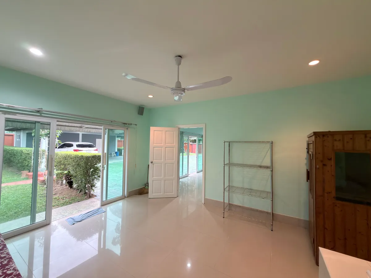 Tranquil Resort Style 4 Bed 4 Bath House with Pool on Large 1 Rai Land For Rent in Mabprachan Lake photo 46