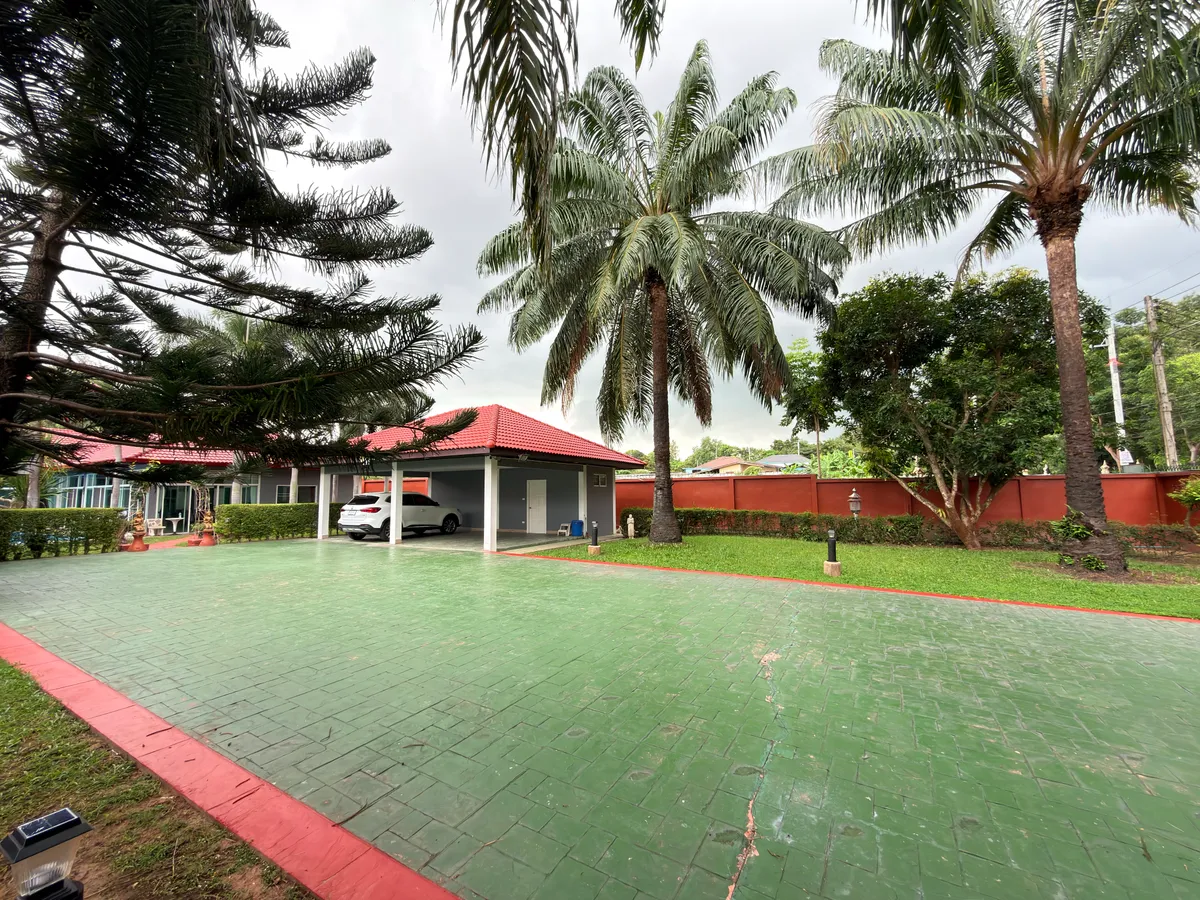 Tranquil Resort Style 4 Bed 4 Bath House with Pool on Large 1 Rai Land For Rent in Mabprachan Lake photo 10