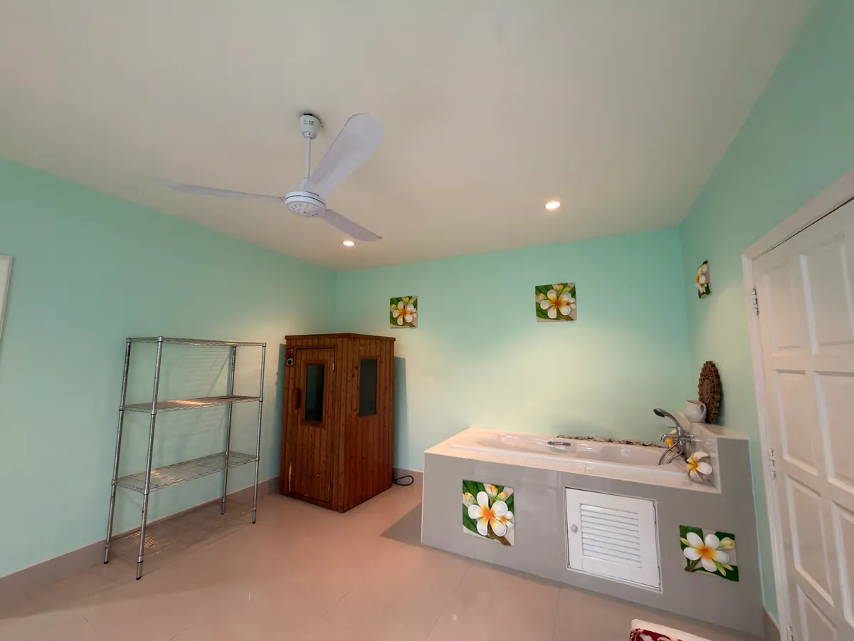 Tranquil Resort Style 4 Bed 4 Bath House with Pool on Large 1 Rai Land For Rent in Mabprachan Lake photo 45
