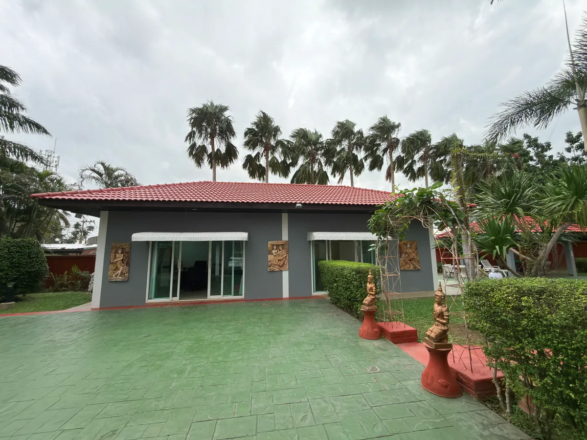 Tranquil Resort Style 4 Bed 4 Bath House with Pool on Large 1 Rai Land For Rent in Mabprachan Lake photo 42