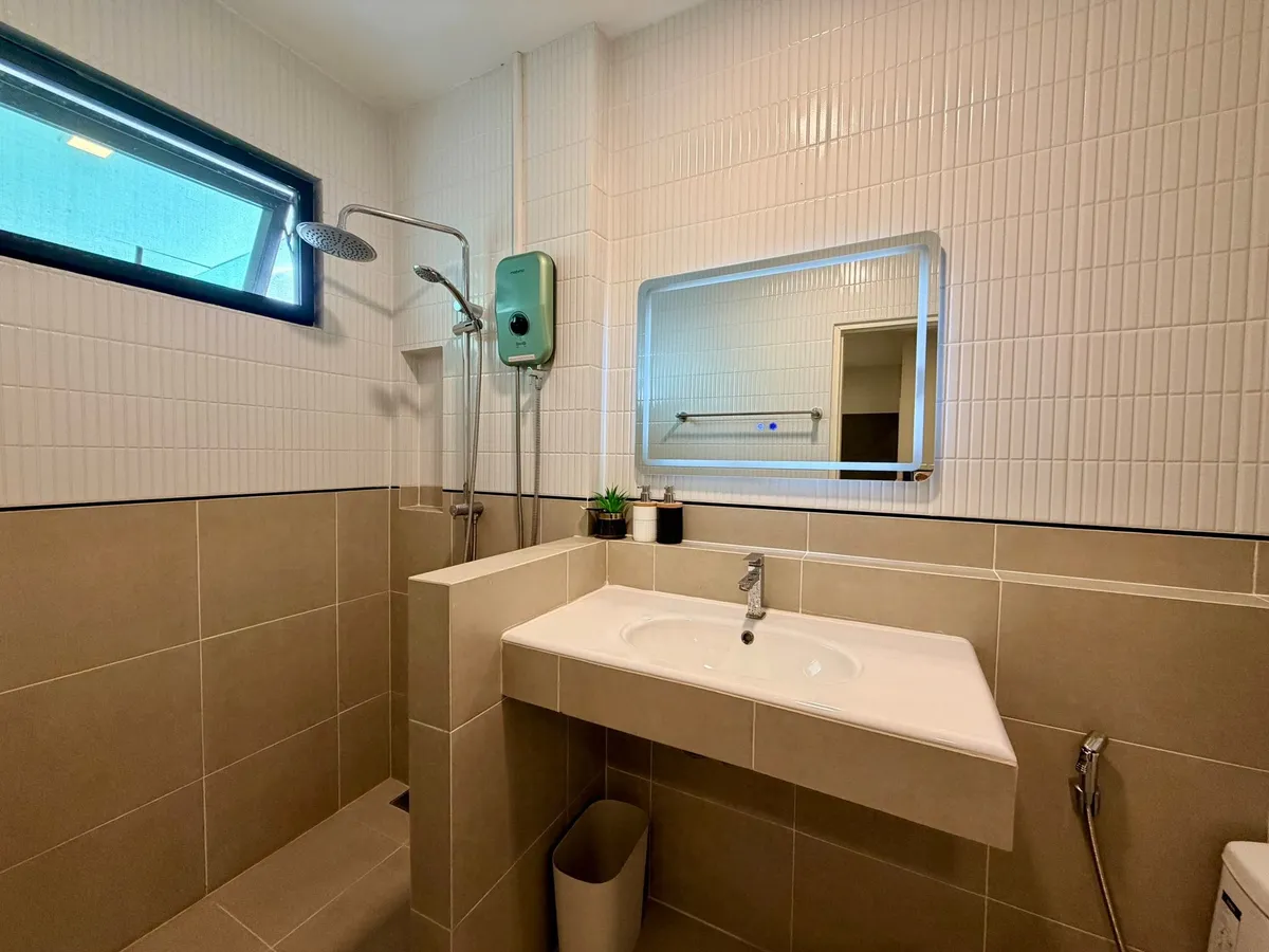 Modern Single Story house 3 bedrooms 2 bathrooms in East Pattaya for RENT photo 16