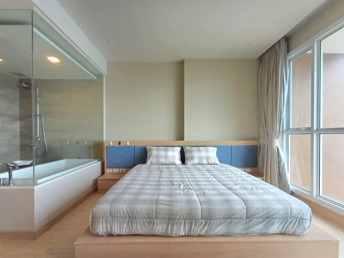 Beachfront stunning seaview 1 bedroom 1 bahtroom in Cetus Jomtien for RENT photo 8