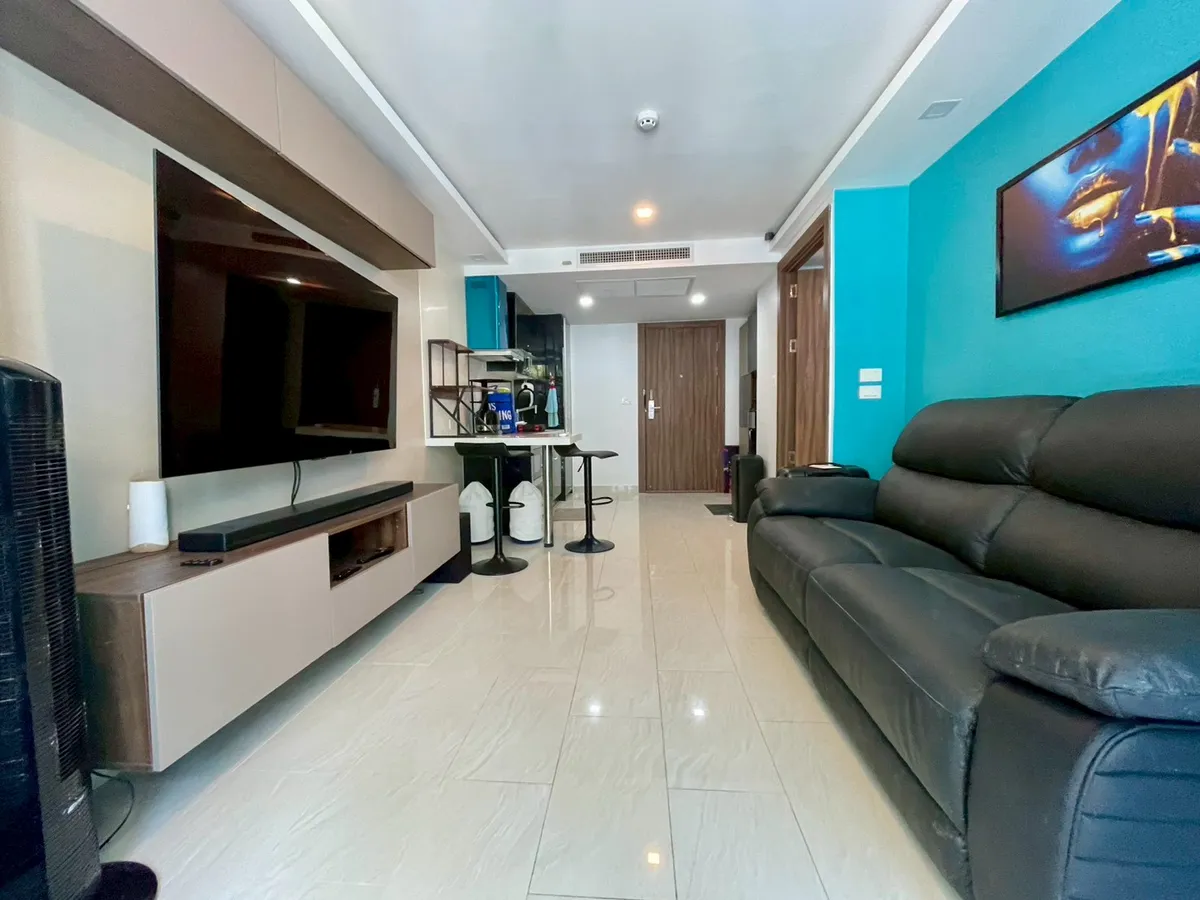 Grand Avenue For Rent photo 2