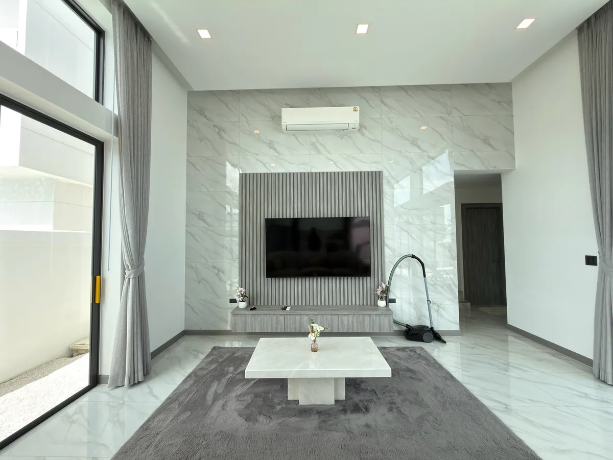 Modern three bed villa by Chaknok Lake photo 10