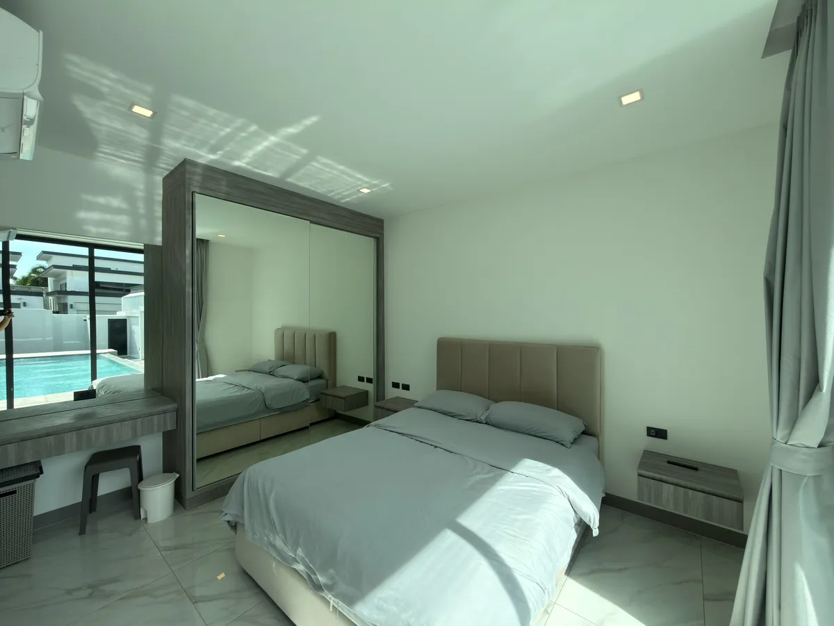 Modern three bed villa by Chaknok Lake photo 15