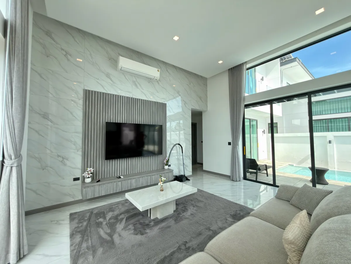 Modern three bed villa by Chaknok Lake photo 9