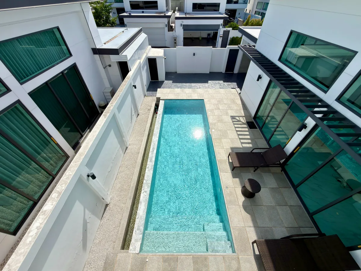 Modern three bed villa by Chaknok Lake photo 20