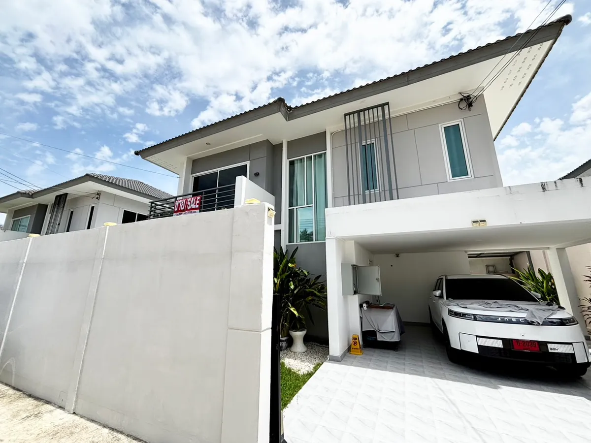 Modern three bedroom house near Jomtien For Sale photo 2