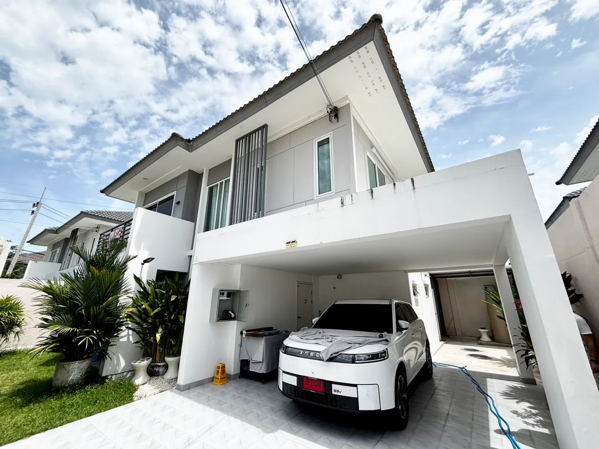 Modern three bedroom house near Jomtien For Sale