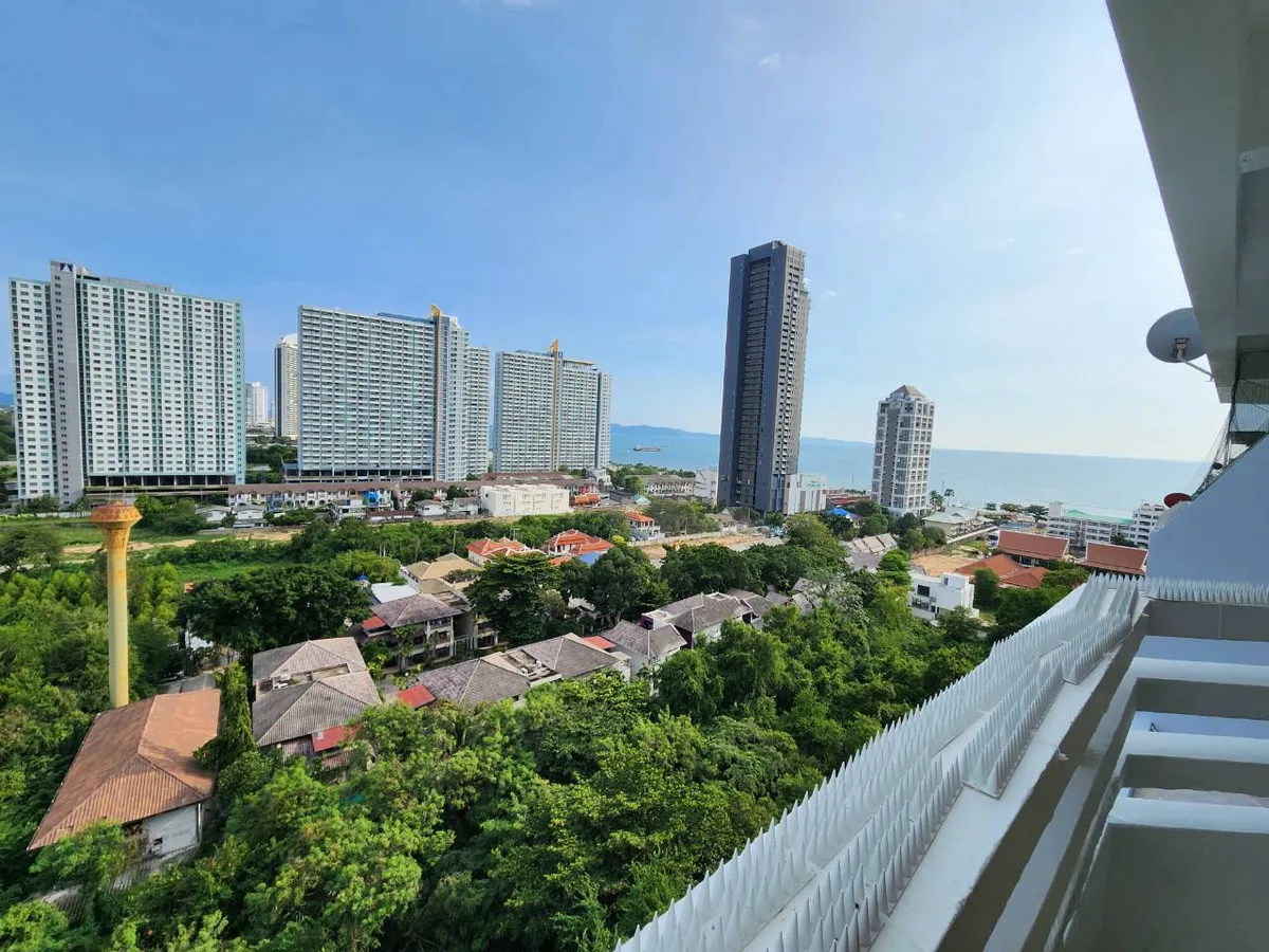 Pattaya condotel chain photo 20