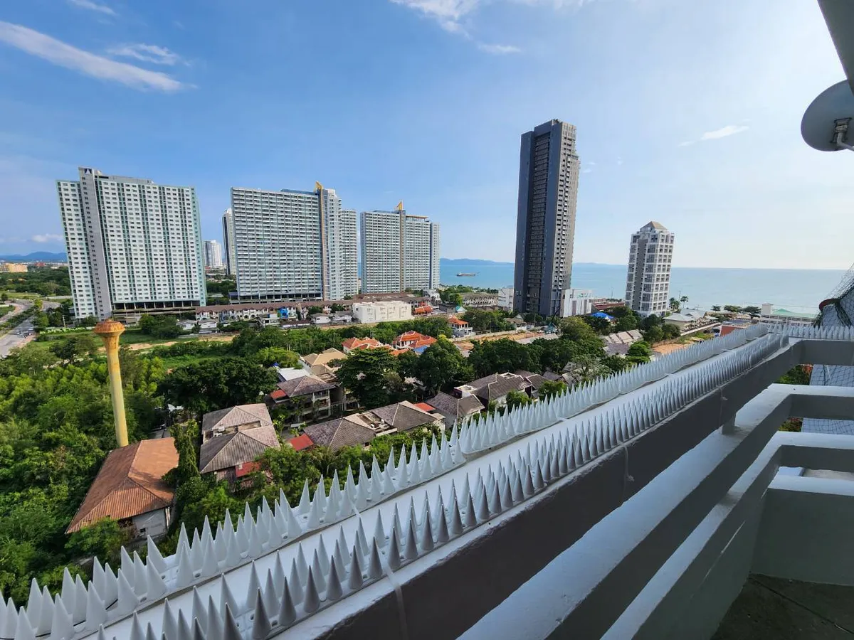 Pattaya condotel chain photo 15