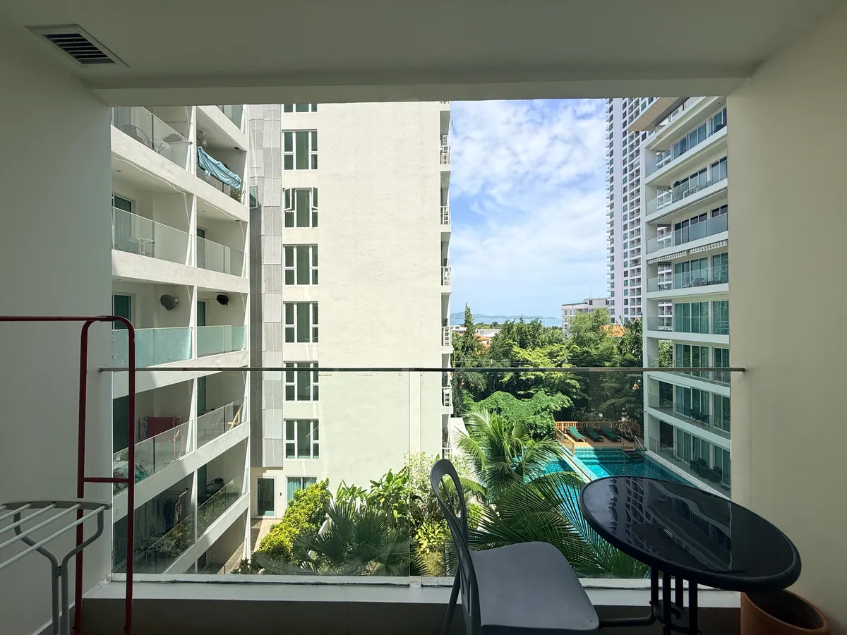 Sunset Boulevard Residence 2 pool view for rent photo 9