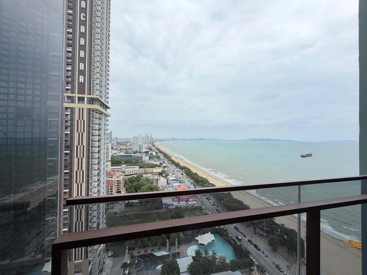 Modern Studio Condo For sale In Jomtien