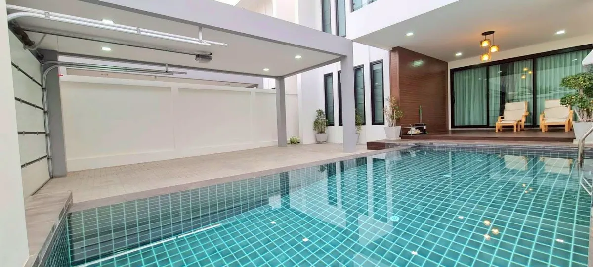Pool villa For Rent  In East Pattaya