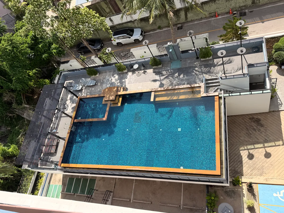 คอนโดใจกลางเมืองติดห้างอะเวนิว สำหรับขาย One Bedroom Condo For Sale in Central