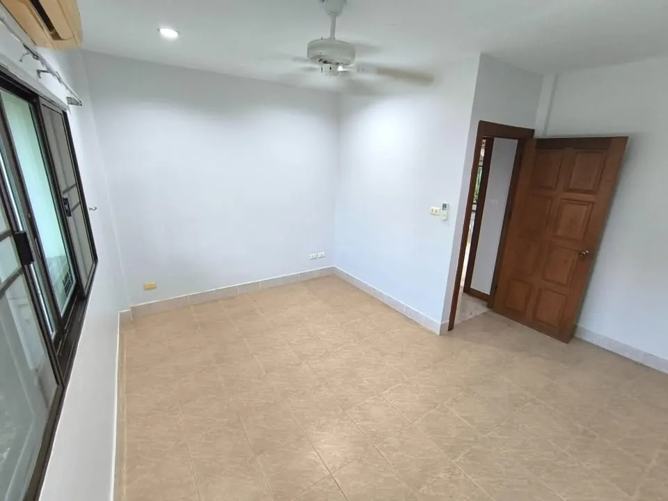 House For Sale In East Pattaya photo 8