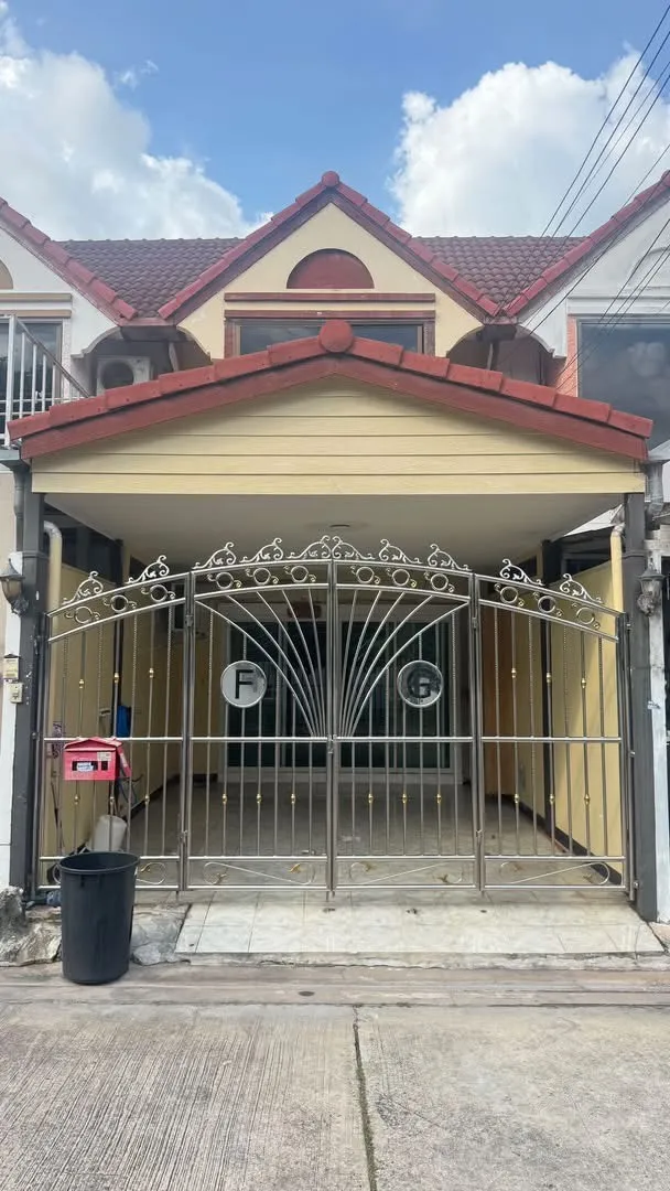 Town House For Rent 2 Bedroom 2 bathroom