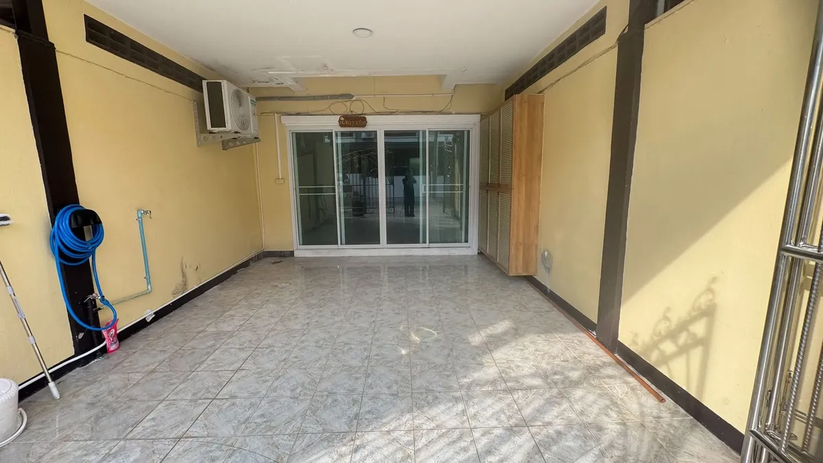 Town House For Rent 2 Bedroom 2 bathroom photo 9