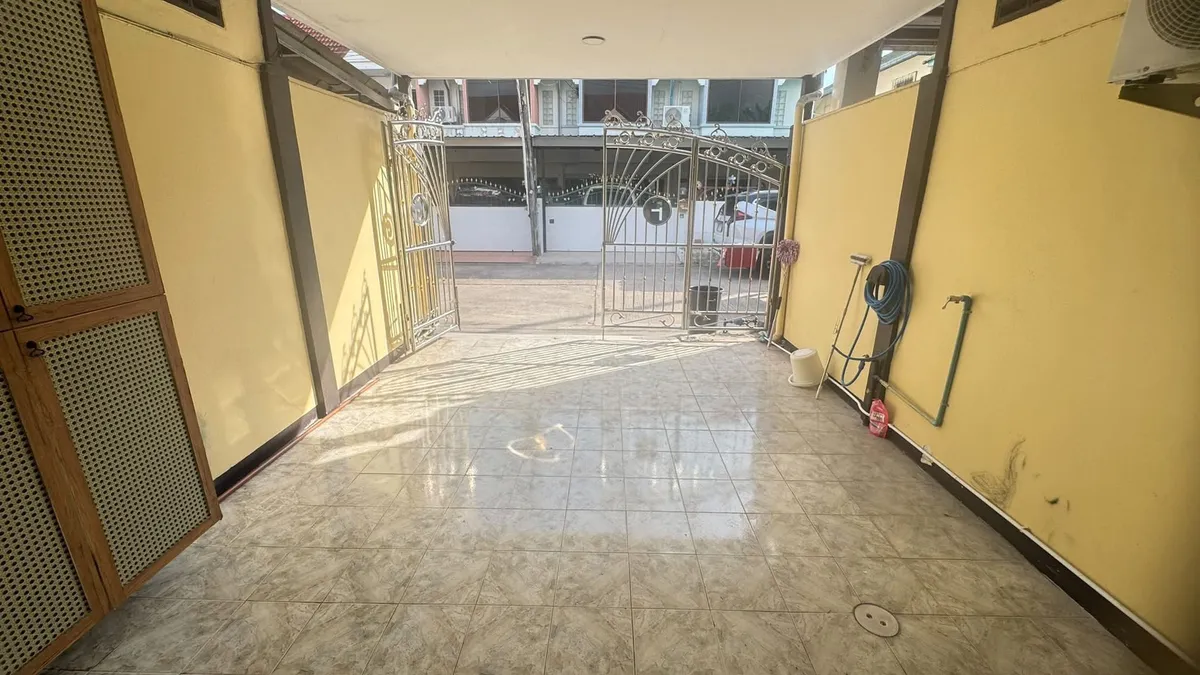 Town House For Rent 2 Bedroom 2 bathroom photo 25
