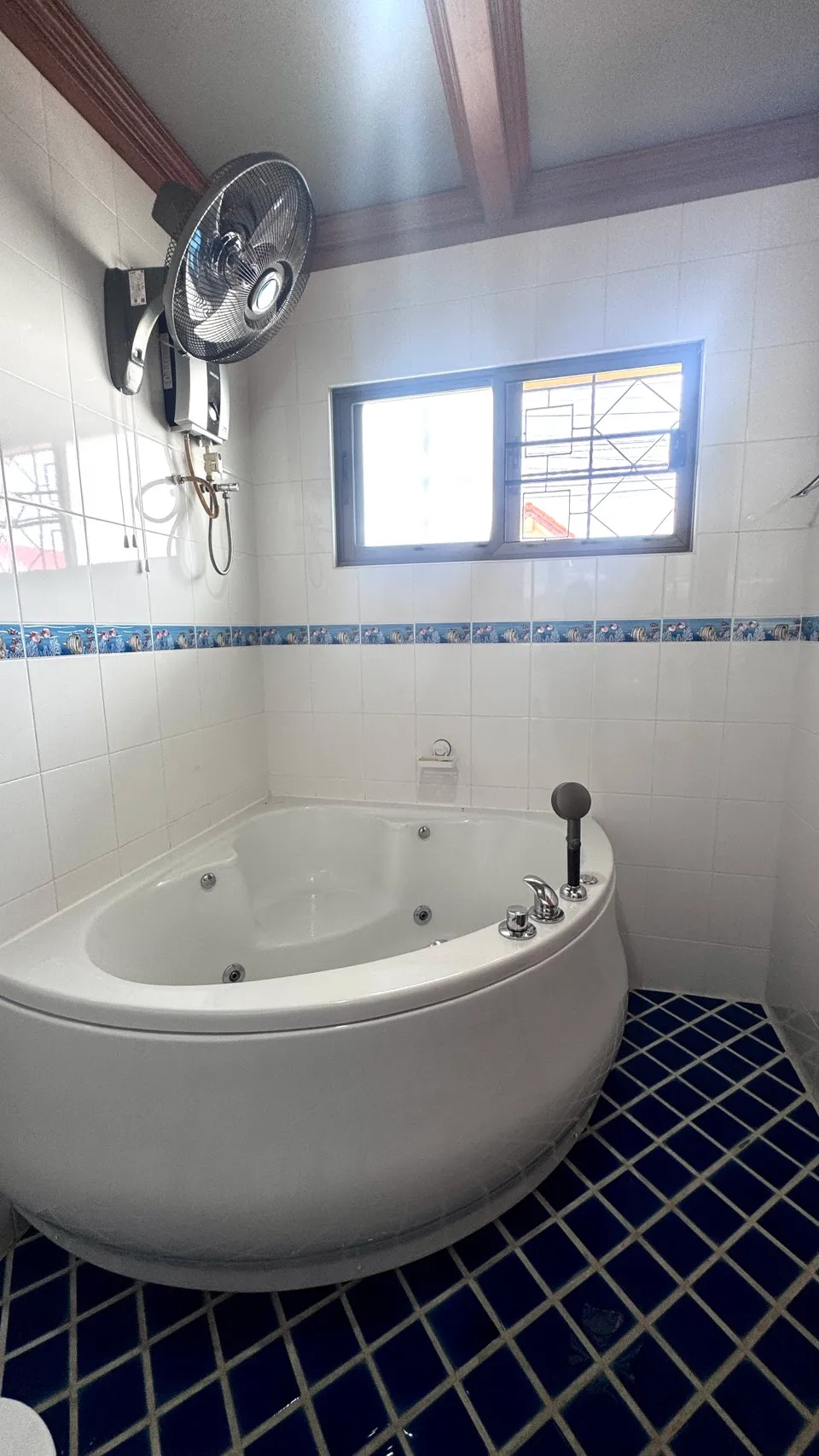 2 Bedroom 2 Bathroom For Sale in Wantana Village photo 5