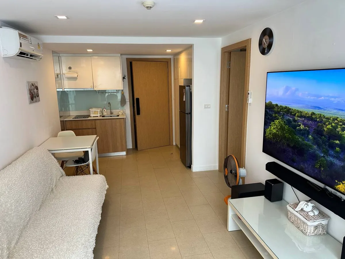 1 Bed 1 Bath Condo In Pratumnak photo 11