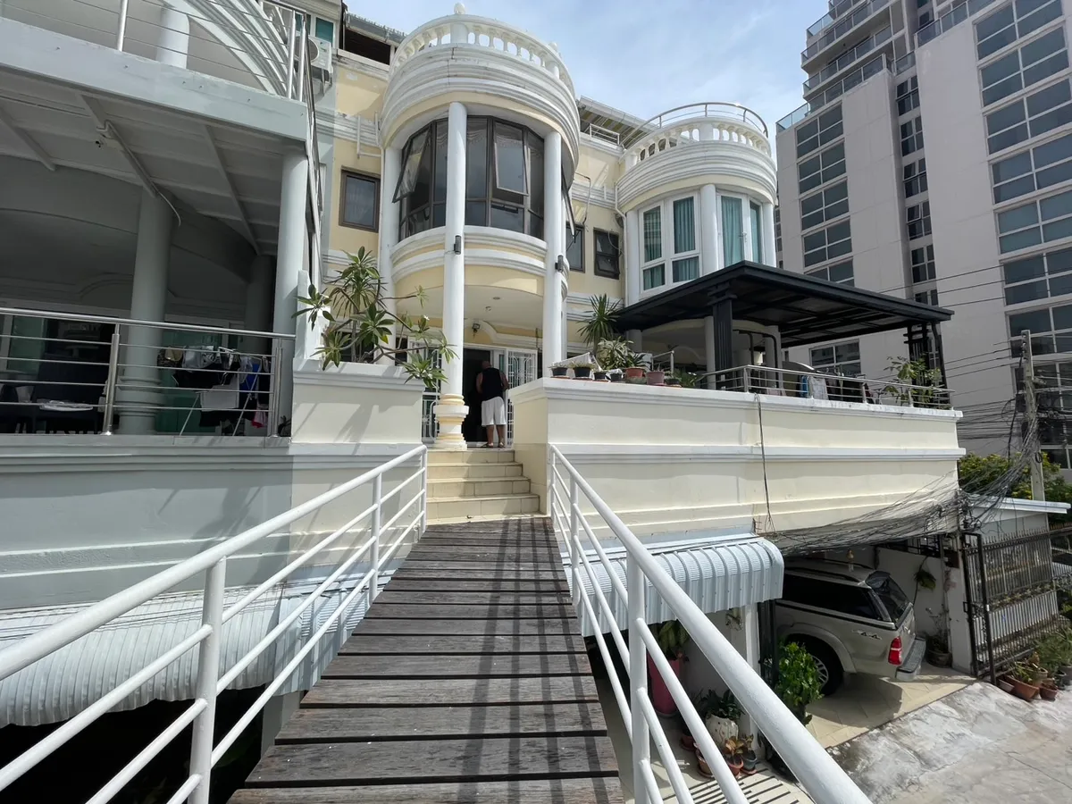 The Royal Belleview Penthouse Townhouse For Rent In Cozy Beach photo 15