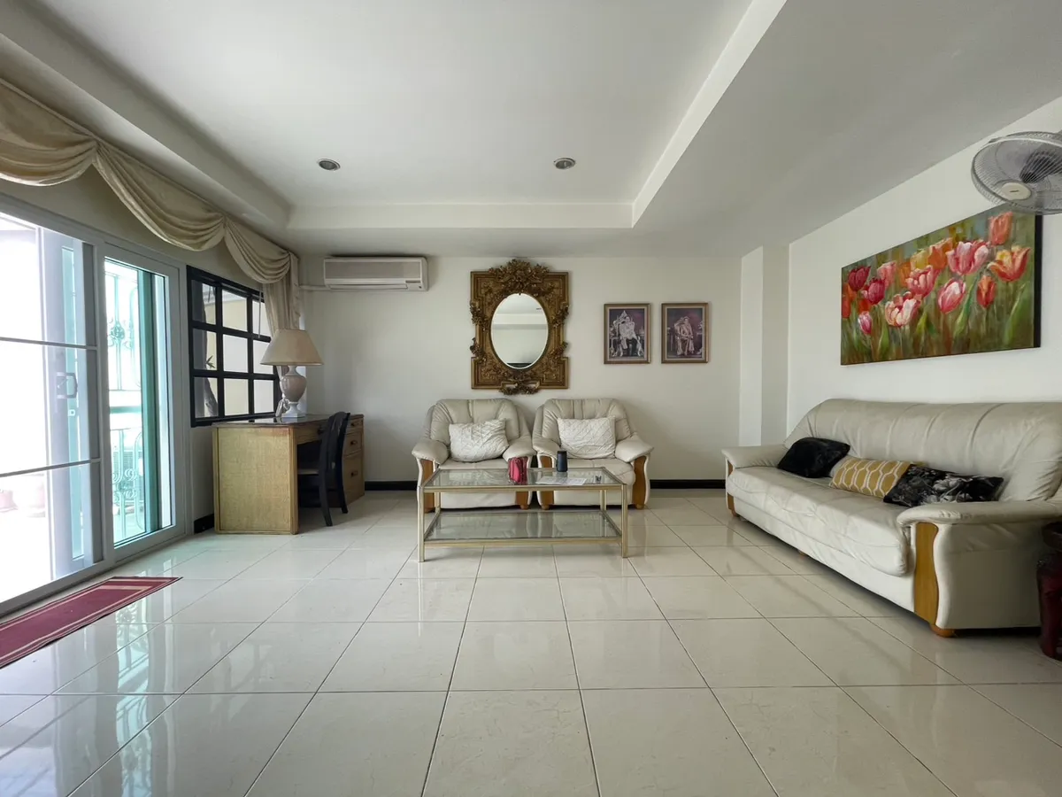 The Royal Belleview Penthouse Townhouse For Rent In Cozy Beach photo 5