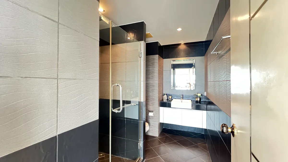 Corner room 1 Bedroom 1 Bedroom in East pattaya photo 7
