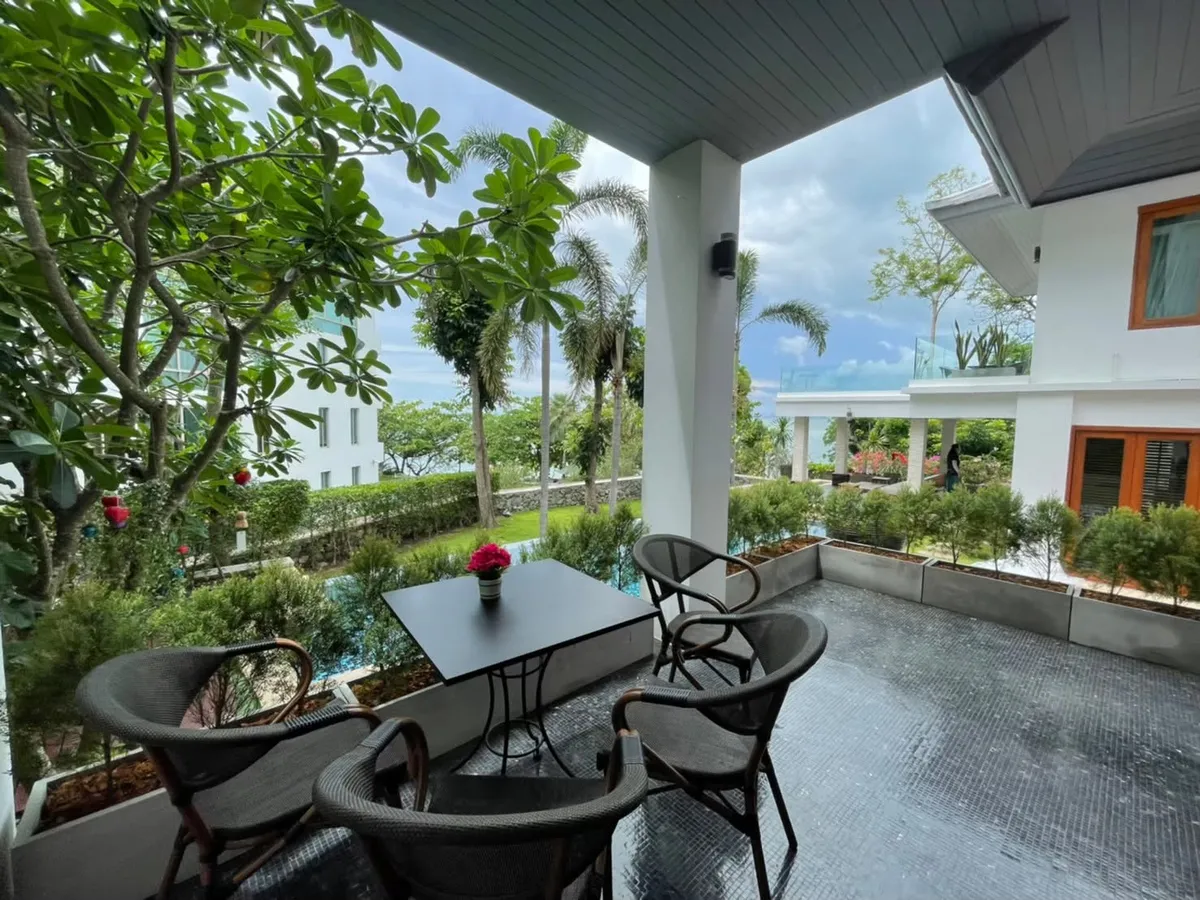Stunning 5-Bedroom, 7-Bathroom Villa in Wongamart photo 14
