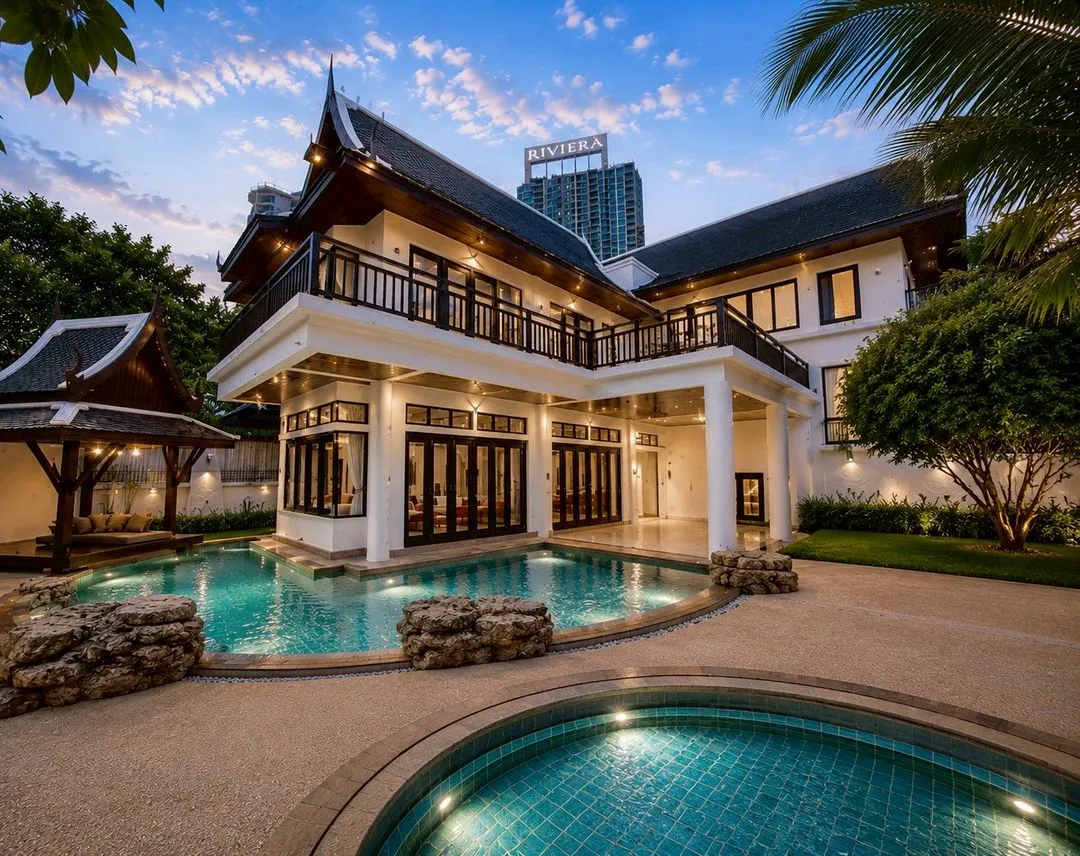 Luxury Exclusive Pool Villa for rent very near the beach (can walk to the beach)