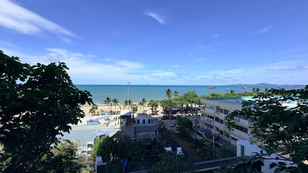 1 bedroom sea view condo for sale in Arom Jomtien