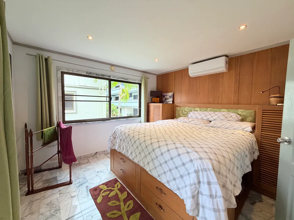 Pet friendly First and Second floor villa for rent ( communal pool) photo 8
