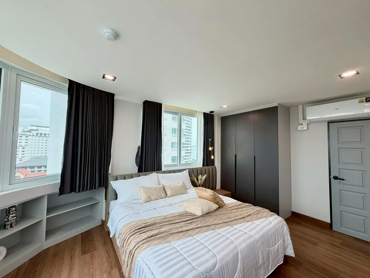 Jomtien Complex photo 16