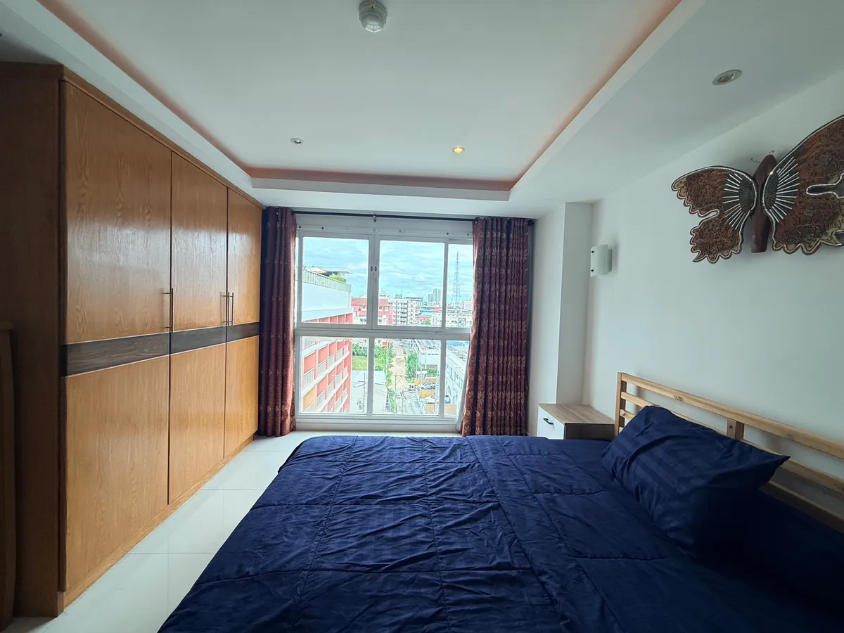 Large City View 1 Bed 1 Bath Condo In Central Pattaya photo 10