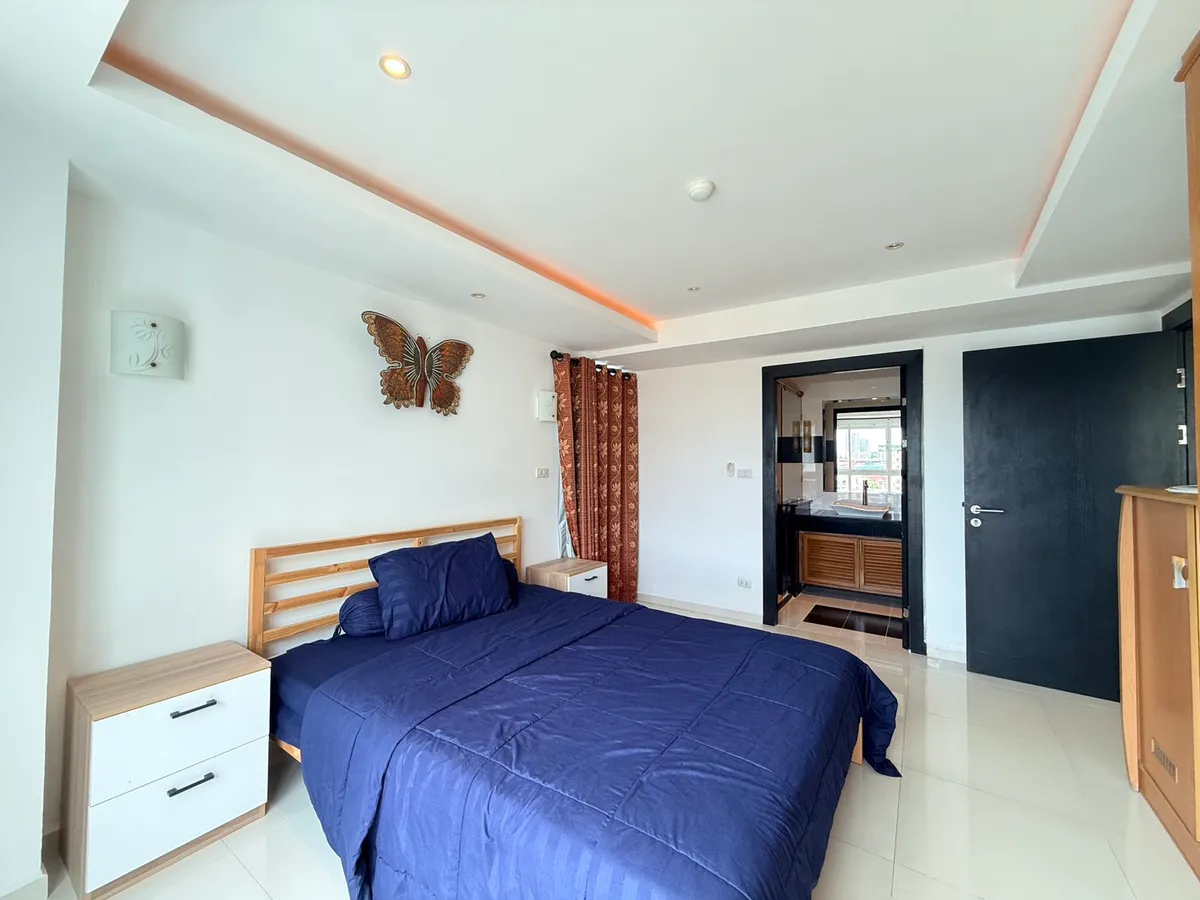 Large City View 1 Bed 1 Bath Condo In Central Pattaya photo 11