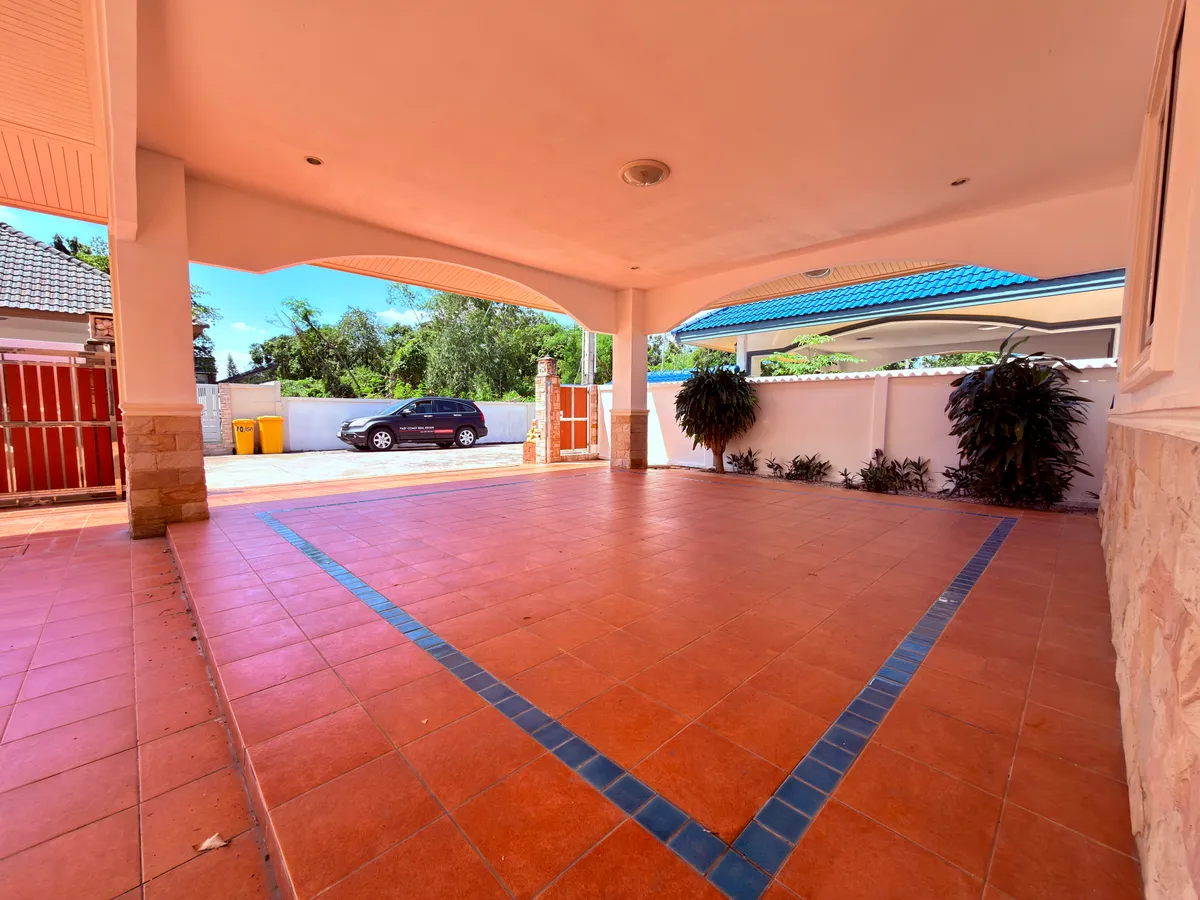 5 Bed 4 Bath House with Private Pool For Rent in Soi Siam Country Club photo 3