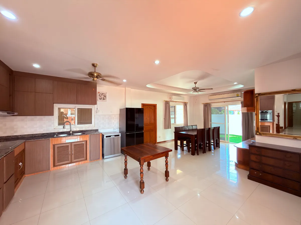 5 Bed 4 Bath House with Private Pool For Rent in Soi Siam Country Club photo 15