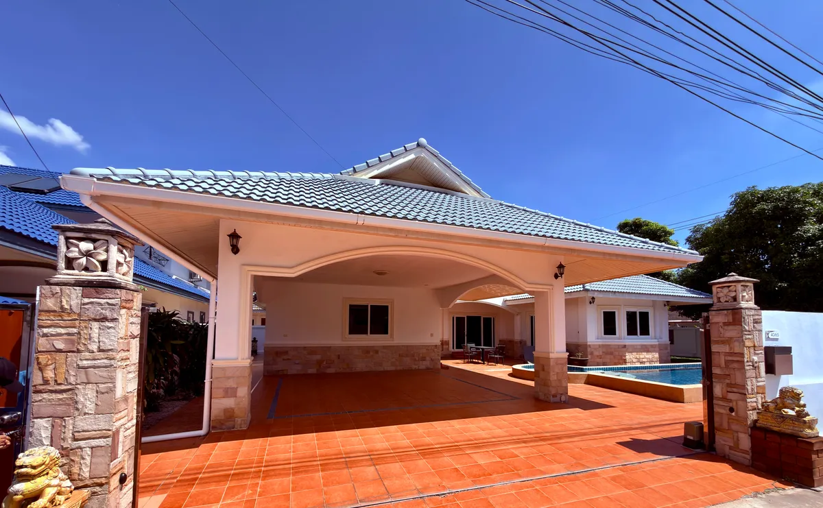 5 Bed 4 Bath House with Private Pool For Rent in Soi Siam Country Club photo 2