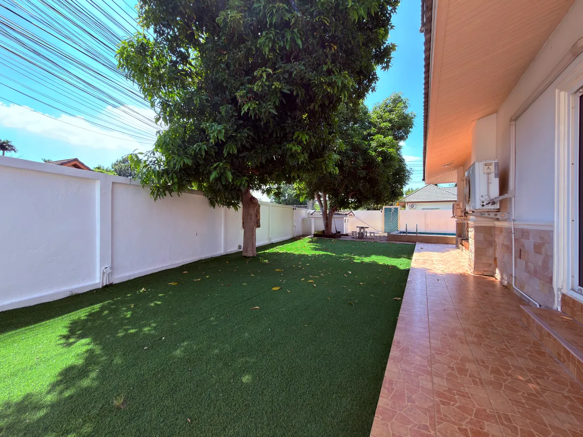 5 Bed 4 Bath House with Private Pool For Rent in Soi Siam Country Club photo 8