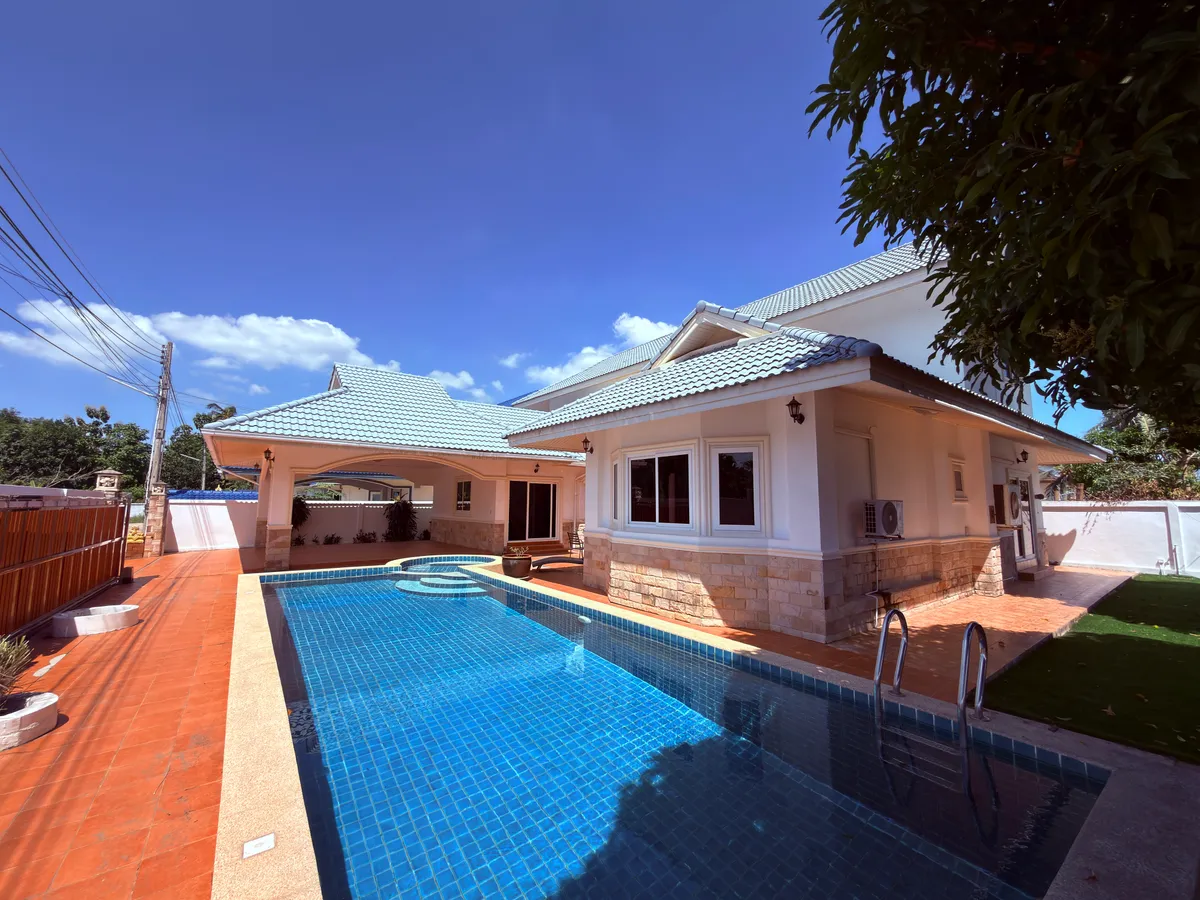 5 Bed 4 Bath House with Private Pool For Rent in Soi Siam Country Club photo 7