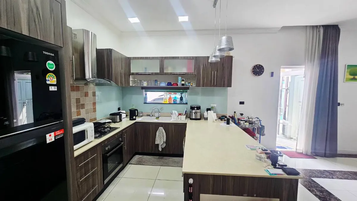 3 Bedroom 4 Bedroom house with private pool photo 10