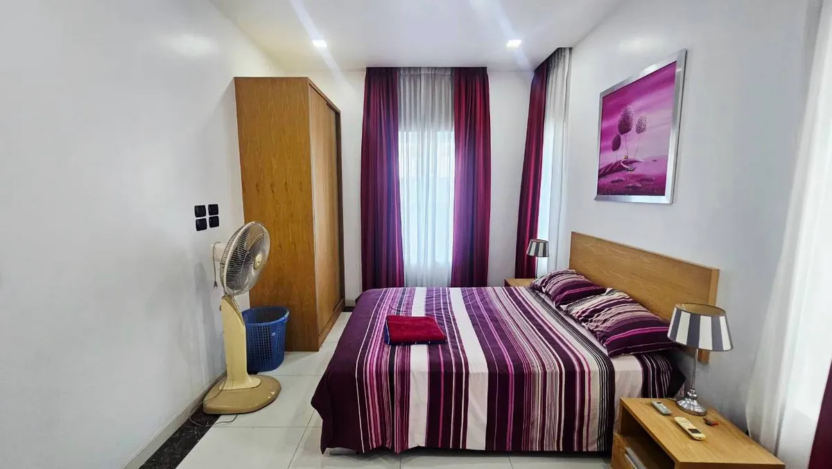 3 Bedroom 4 Bedroom house with private pool photo 22