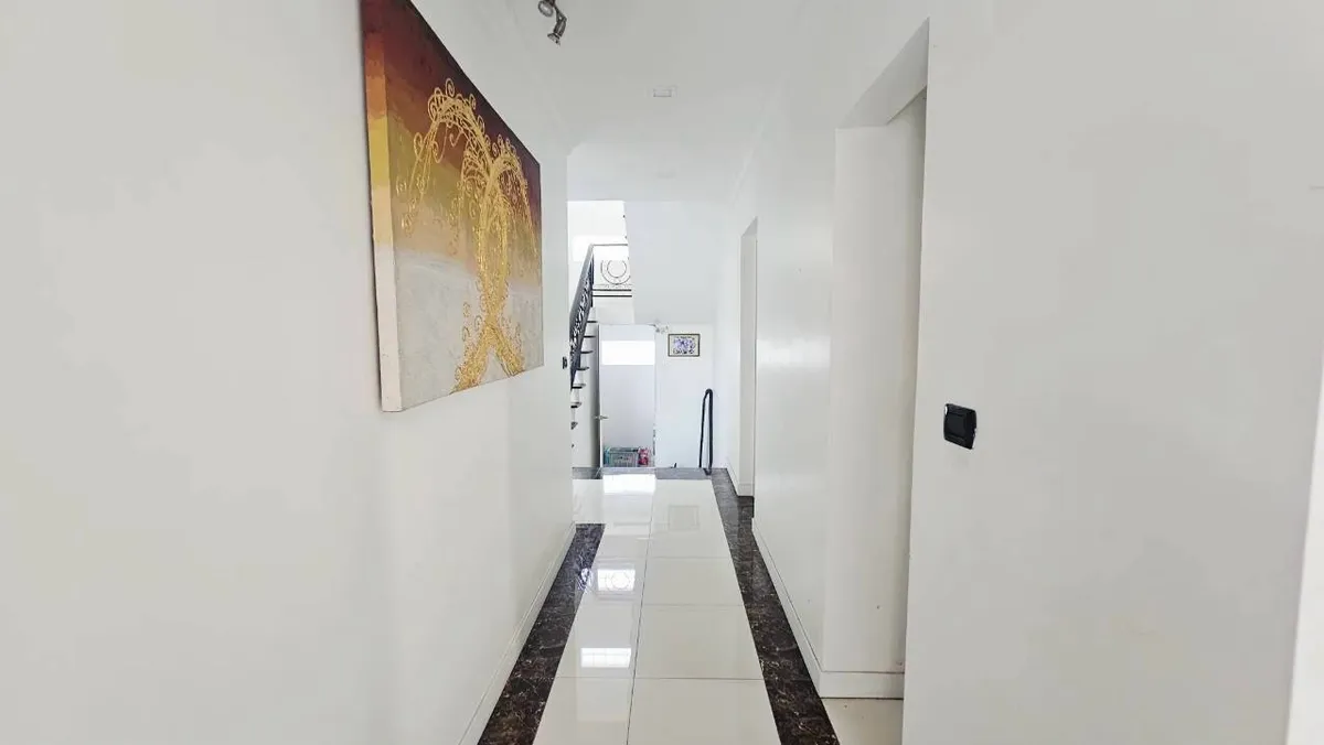 3 Bedroom 4 Bedroom house with private pool photo 24